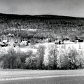 Från Olle´s, Folkets Hus längst bort, Konsum, Bageriet och Finngården till höger.